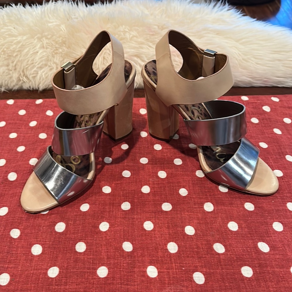Sam Edelman Yelena Block Heels Sandals. Silver strap sandals